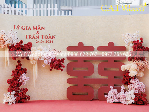 backdrop đám cưới sang trọng tại quận 1