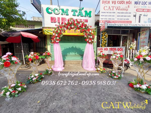 bán cổng hoa cưới đẹp