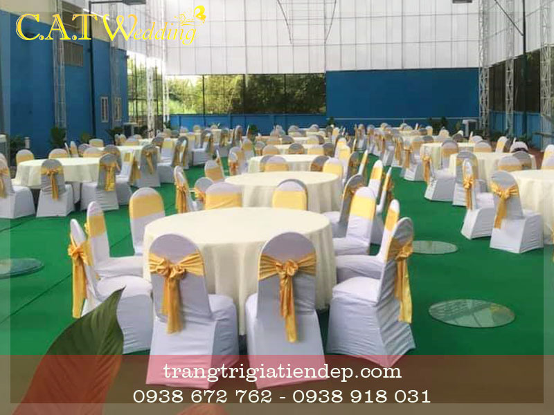 Cho thuê bàn ghế đám cưới quận Hóc Môn