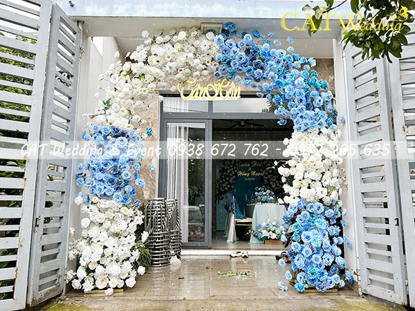 Cho thuê cổng hoa cưới màu xanh
