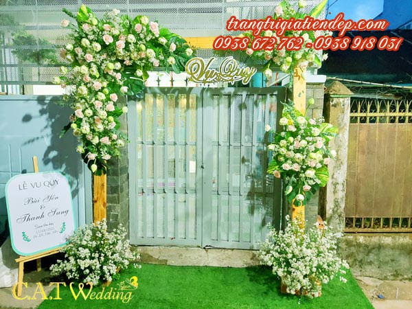 Cổng cưới hoa sen đẹp tại TPHCM