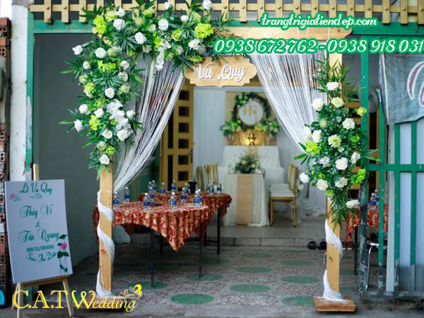 cổng hoa cưới màu xanh
