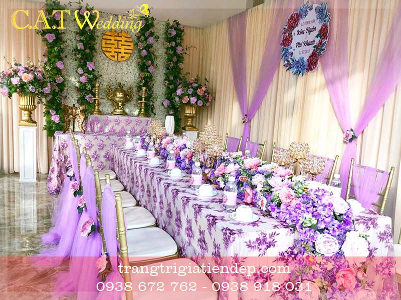 Cổng hoa đậu biếc tím cung cấp cổng hoa cưới