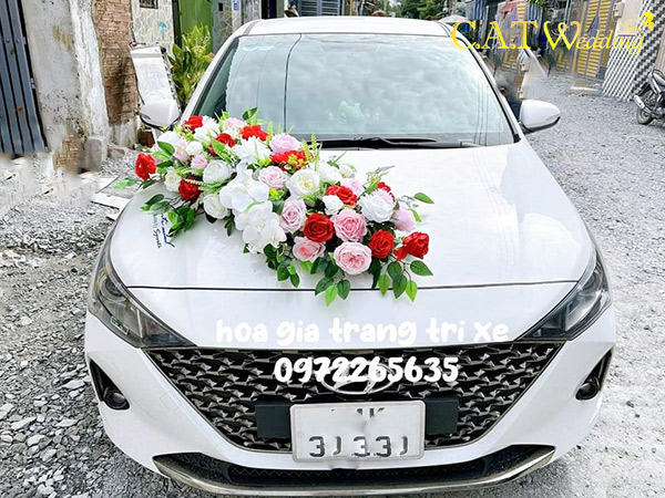 bán hoa trang trí xe cưới giá rẻ tại TPHCM