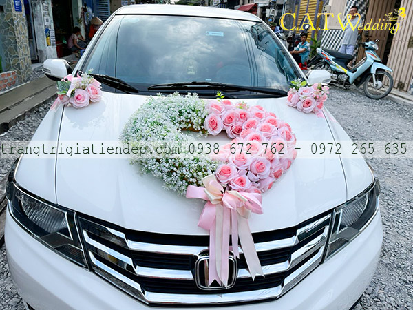 thuê hoa giả trang trí xe hoa tphcm